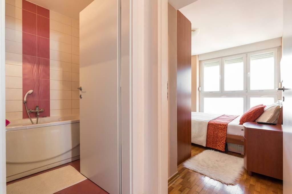 Lägenhet Penthouse Ema